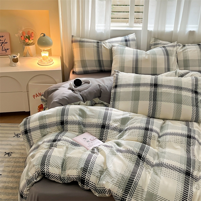 91家纺网 家纺一手货源 找家纺 盛秋家纺 2025新款亲肤格子水洗棉条纹格子四件套【简约风】格瑞斯+中灰