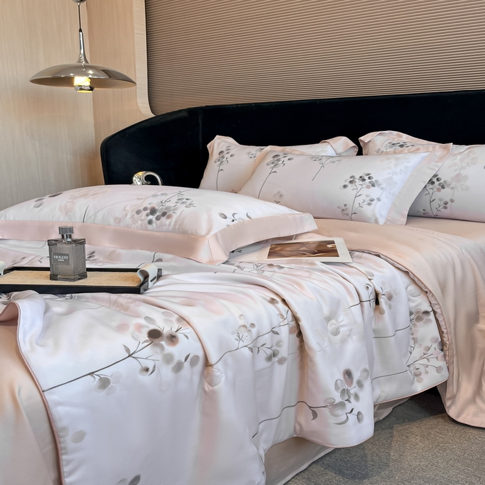 91家纺网 家纺一手货源 找家纺 2025春夏新款简奢款嵌绳莱赛尔数码印花夏被四件套单夏被床笠床单款 浮光落影