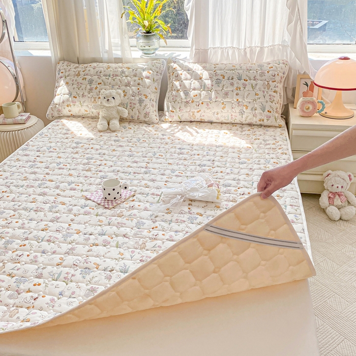 91家纺网 家纺一手货源 找家纺 鸣升家纺 2025新款全棉印花床垫 梦幻物语