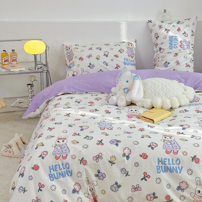 91家纺网 家纺一手货源 找家纺 2025春夏新款全棉小清新卡通碎花学生季三件套四件套 乐悠兔