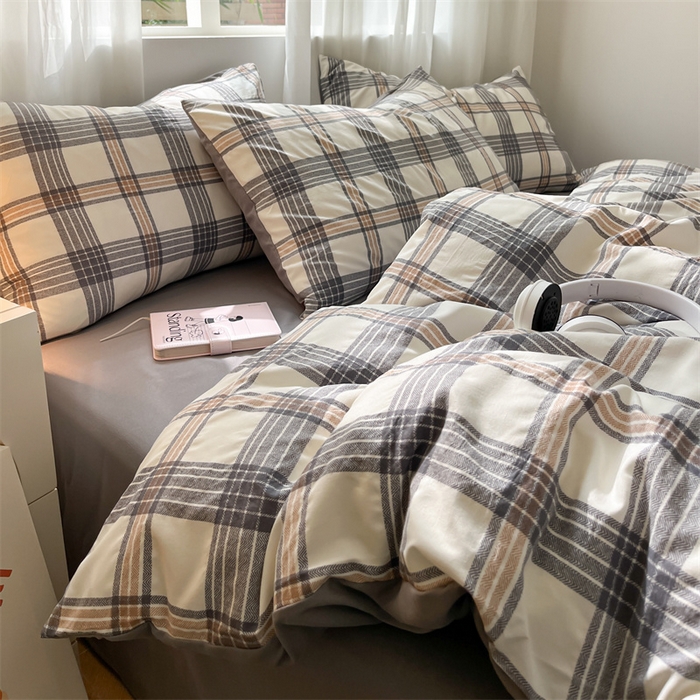 91家纺网 家纺一手货源 找家纺 盛秋家纺 2025新款亲肤格子水洗棉条纹格子四件套【简约风】瑞克+中灰