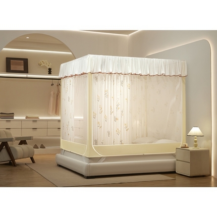 91家纺网 家纺一手货源 找家纺 卓尔居2025新款成人坐床帘系列-曲奇小熊烤漆支架 幸福花