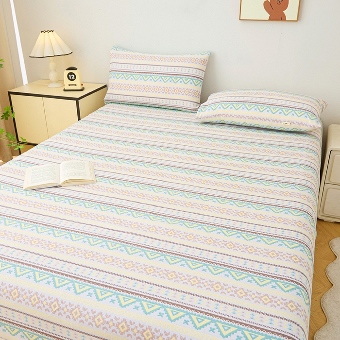 91家纺网 家纺一手货源 找家纺 棉乐町家居 2025新款锦柔老粗布印花床笠 条雅恋