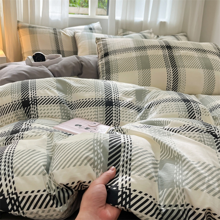 91家纺网 家纺一手货源 找家纺 盛秋家纺 2025新款亲肤格子水洗棉条纹格子四件套【简约风】格瑞斯+中灰