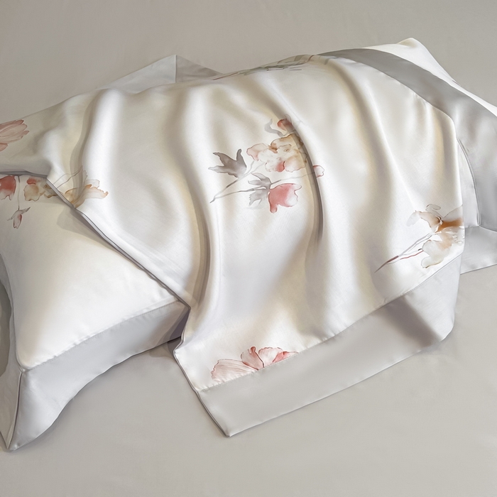 91家纺网 家纺一手货源 找家纺 2025春夏新款简奢款嵌绳莱赛尔数码印花夏被四件套单夏被床笠床单款 遥花