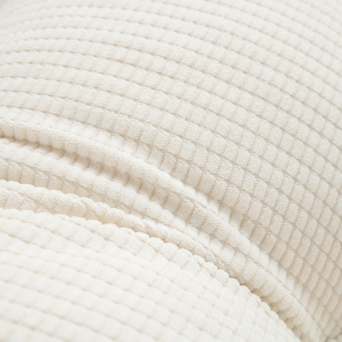 91家纺网 家纺一手货源 找家纺 美达人 2025新款玉米绒三角靠垫 雪梨白-玉米绒