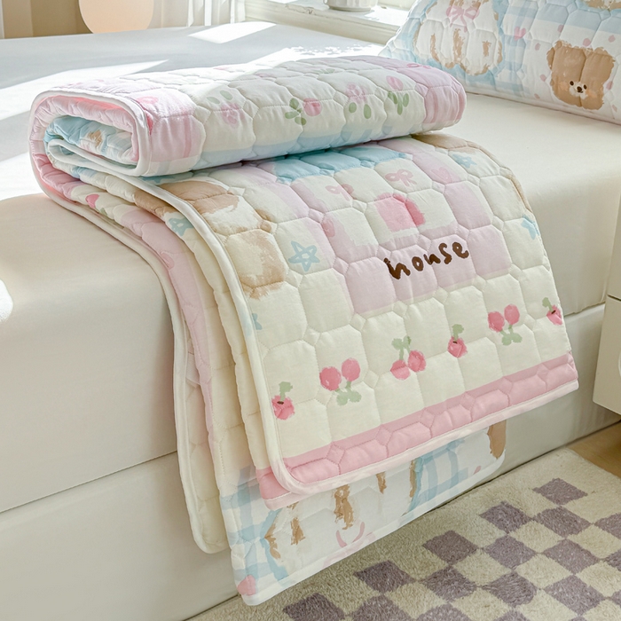 91家纺网 家纺一手货源 找家纺 鸣升家纺 2025新款全棉印花床垫 涂鸦油画狗