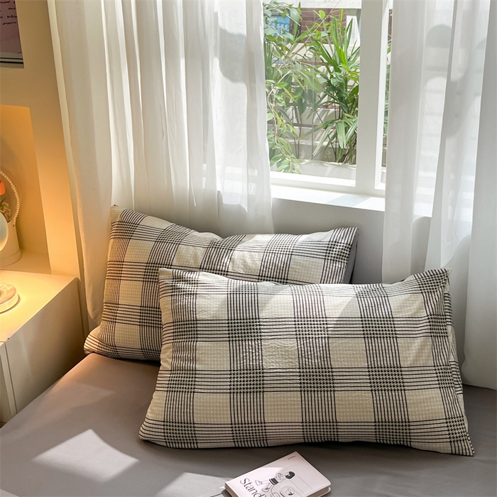 91家纺网 家纺一手货源 找家纺 盛秋家纺 2025新款亲肤格子水洗棉条纹格子四件套【简约风】罗格+中灰