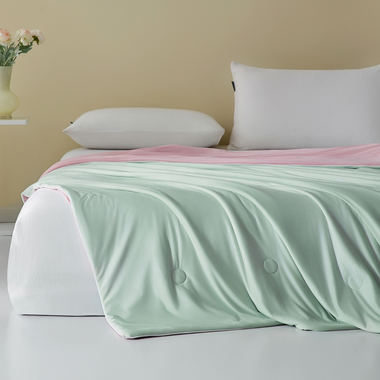 91家纺网 家纺一手货源 找家纺 梦恬佳 2025新款A类凉感丝夏凉被 蜜瓜粉