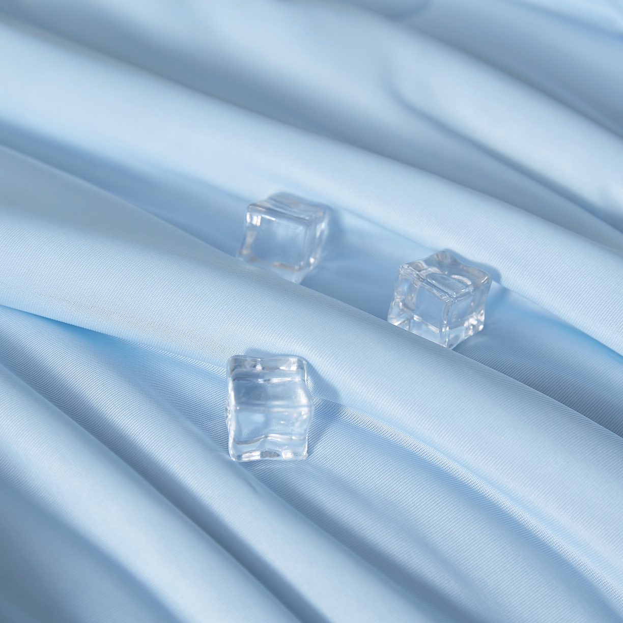 91家纺网 家纺一手货源 找家纺 梦恬佳 2025新款A类凉感丝夏凉被 天空蓝