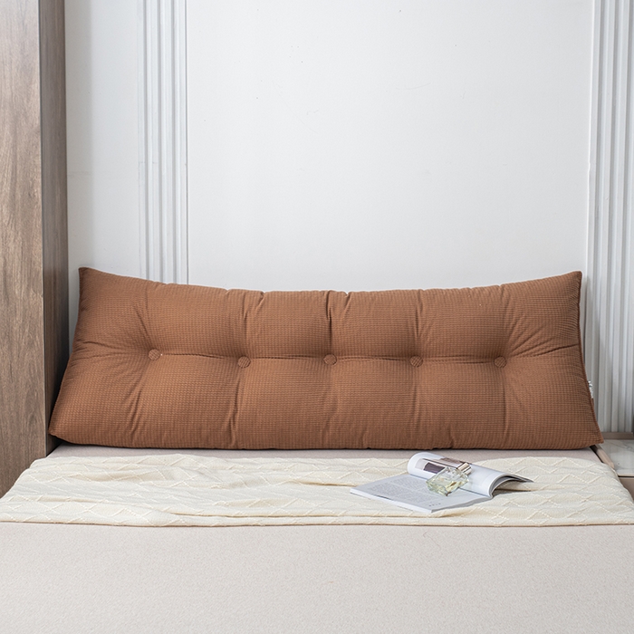 91家纺网 家纺一手货源 找家纺 美达人 2025新款玉米绒三角靠垫 焦糖棕-玉米绒