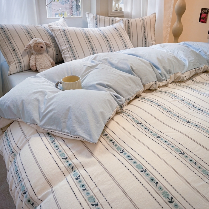 91家纺网 家纺一手货源 找家纺 （总）莱茵家居 2025春夏新款A类田园风小碎花色织钩花全棉四件套-沐阳系列