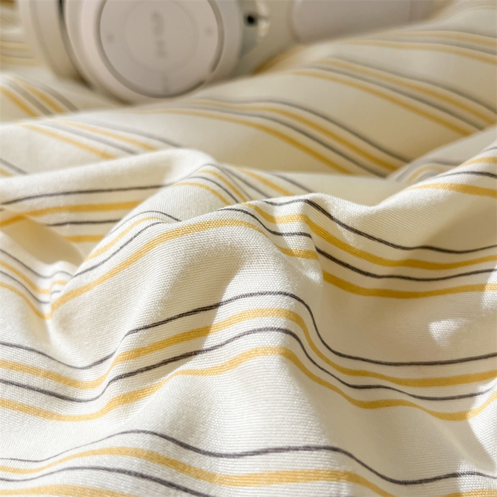 91家纺网 家纺一手货源 找家纺 盛秋家纺 2025新款亲肤格子水洗棉条纹格子四件套【简约风】芝士条纹+云初黄