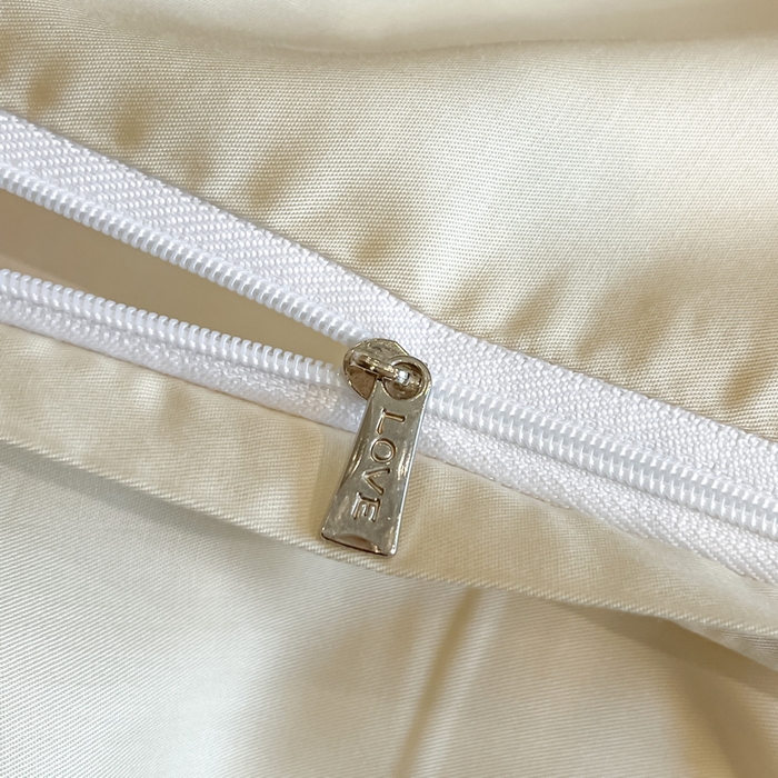 91家纺网 家纺一手货源 找家纺 2025春夏新款简奢款嵌绳莱赛尔数码印花夏被四件套单夏被床笠床单款 云芷