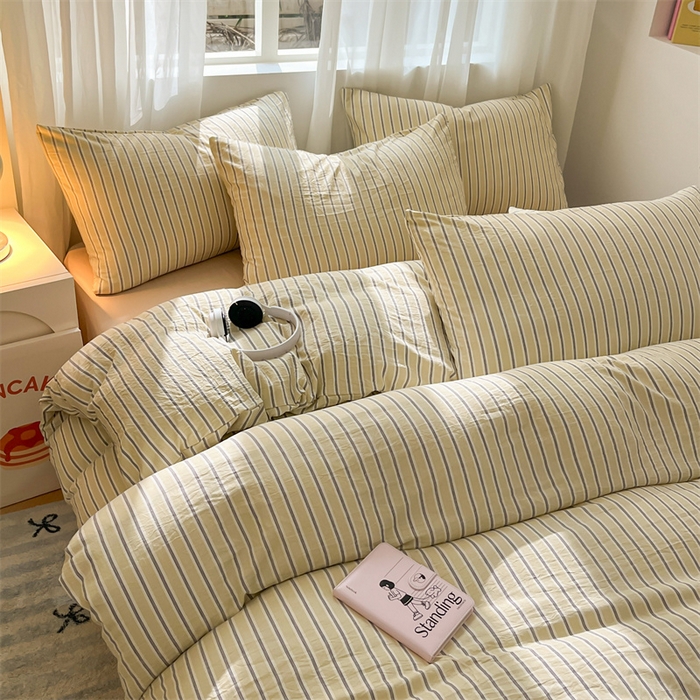 91家纺网 家纺一手货源 找家纺 盛秋家纺 2025新款亲肤格子水洗棉条纹格子四件套【简约风】泡芙黄+奶茶