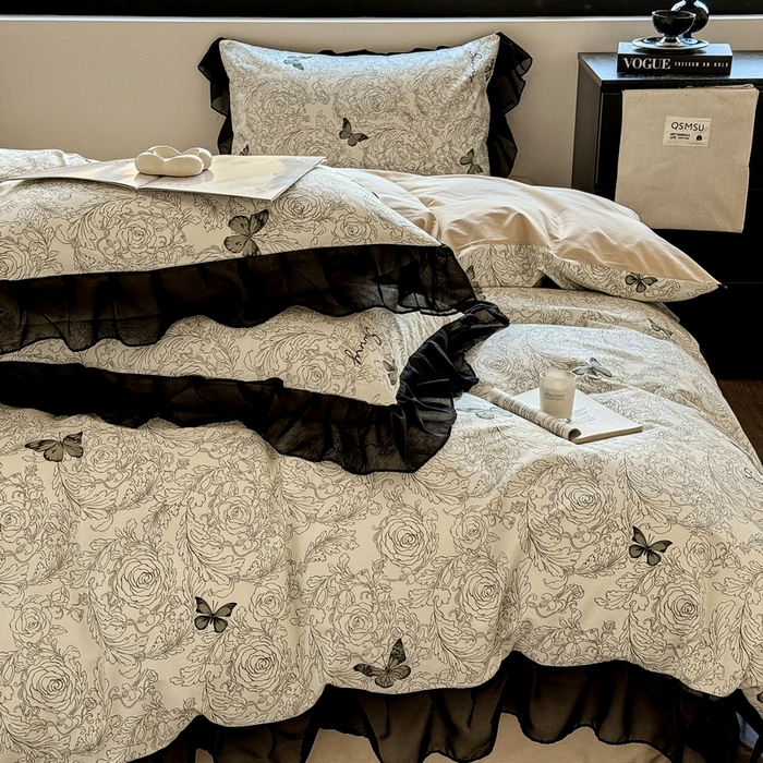 91家纺网 家纺一手货源 找家纺 宅家居 2025新款爆款轻法式赫本风复古印花13372纯棉四件套韩式黑色花边40支全棉三件套 蝶舞