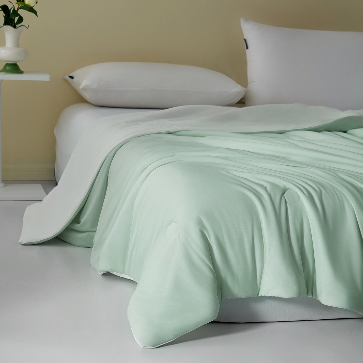 91家纺网 家纺一手货源 找家纺 梦恬佳 2025新款A类凉感丝夏凉被 奶油杏