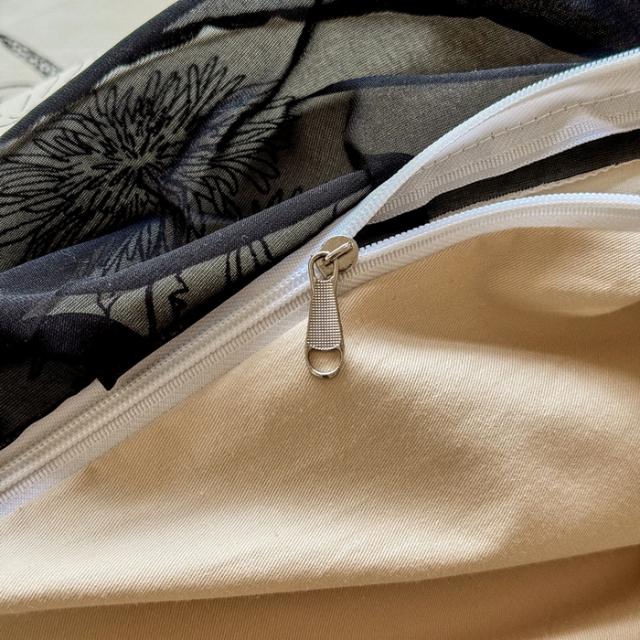 91家纺网 家纺一手货源 找家纺 宅家居 2025新款爆款轻法式赫本风复古印花13372纯棉四件套韩式黑色花边40支全棉三件套 暮秋