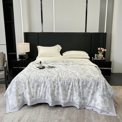 91家纺网 家纺一手货源 找家纺 （总）薇玛仕2025 茶小纤60S长绒棉印花镂空款蚕丝夏凉被空调被