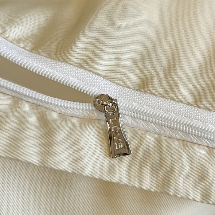 91家纺网 家纺一手货源 找家纺 2025春夏新款简奢款嵌绳莱赛尔数码印花夏被四件套单夏被床笠床单款 林间蜜杏