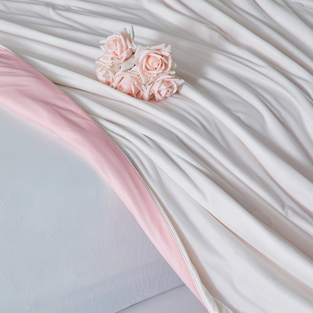 91家纺网 家纺一手货源 找家纺 梦恬佳 2025新款A类凉感丝夏凉被 樱桃粉