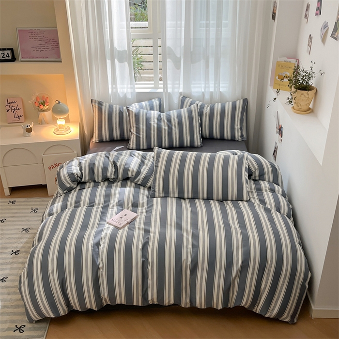 91家纺网 家纺一手货源 找家纺 盛秋家纺 2025新款亲肤格子水洗棉条纹格子四件套【简约风】黑灰中条+高级灰