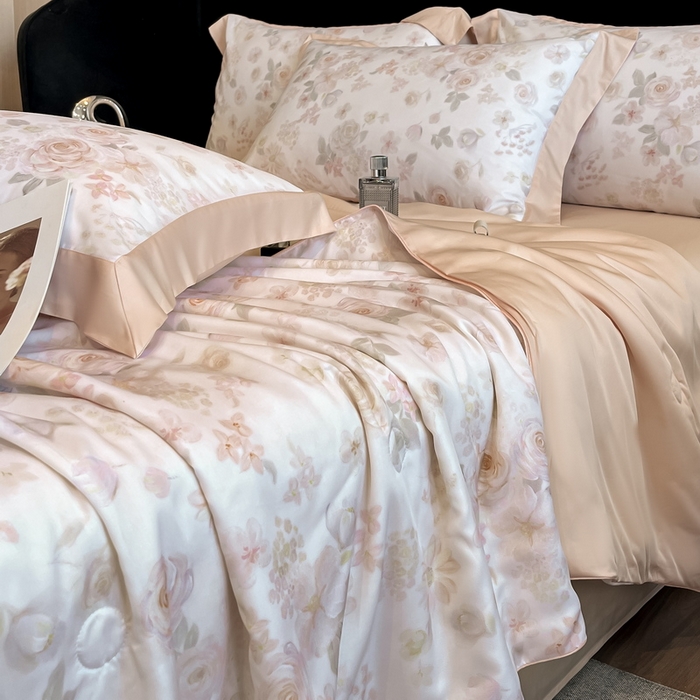 91家纺网 家纺一手货源 找家纺 2025春夏新款简奢款嵌绳莱赛尔数码印花夏被四件套单夏被床笠床单款 念池-粉