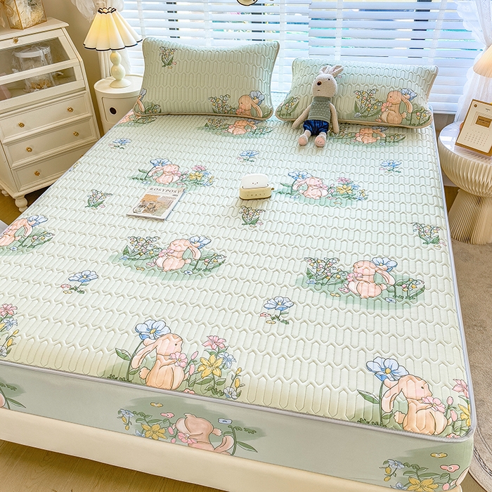 91家纺网 家纺一手货源 找家纺 世纪绒品 2026新款印花卡通床笠款乳胶凉席 花园兔