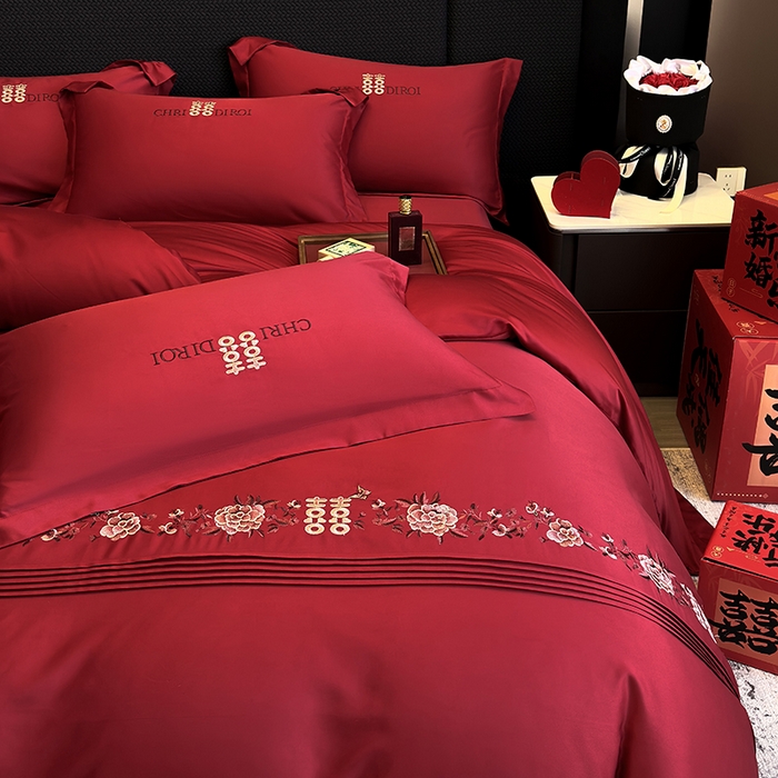 91家纺网 家纺一手货源 找家纺 （总）奥汀洛家纺  2025新款亲肤棉高精密刺绣婚庆四件套-花田喜事