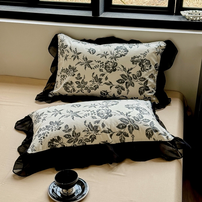 91家纺网 家纺一手货源 找家纺 宅家居 2025新款爆款轻法式赫本风复古印花13372纯棉四件套韩式黑色花边40支全棉三件套 茶花