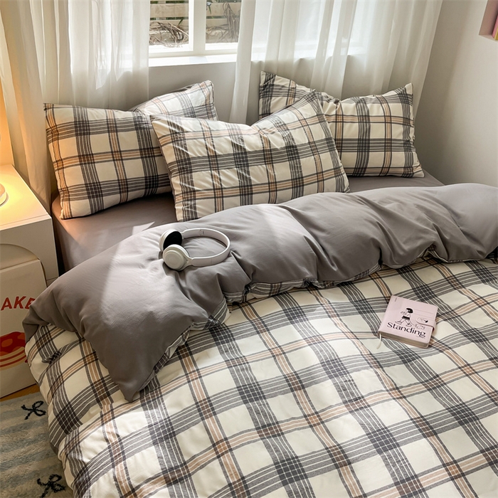 91家纺网 家纺一手货源 找家纺 盛秋家纺 2025新款亲肤格子水洗棉条纹格子四件套【简约风】瑞克+中灰