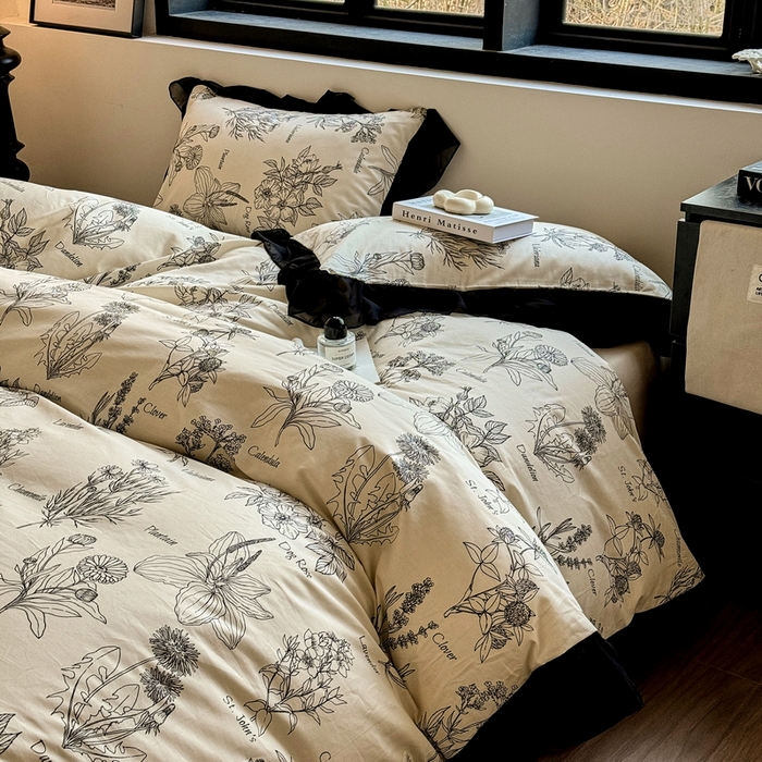 91家纺网 家纺一手货源 找家纺 宅家居 2025新款爆款轻法式赫本风复古印花13372纯棉四件套韩式黑色花边40支全棉三件套 暮秋