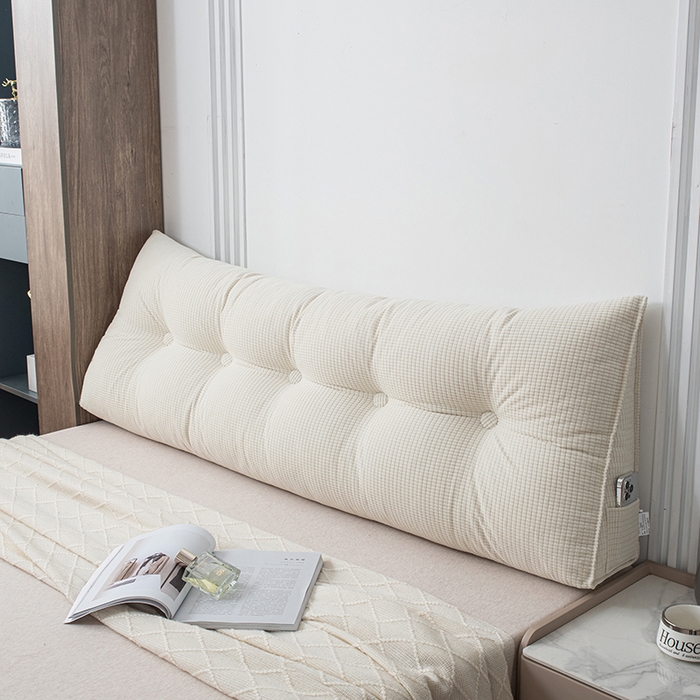 91家纺网 家纺一手货源 找家纺 美达人 2025新款玉米绒三角靠垫 雪梨白-玉米绒