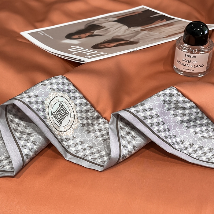 91家纺网 家纺一手货源 找家纺 露梦家纺2025新款A类水洗真丝夏被-格调 格调-秋橘色