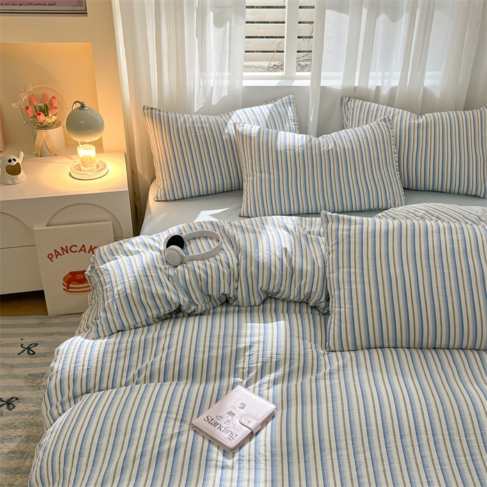 91家纺网 家纺一手货源 找家纺 盛秋家纺 2025新款亲肤格子水洗棉条纹格子四件套【简约风】蓝苏条+天空蓝