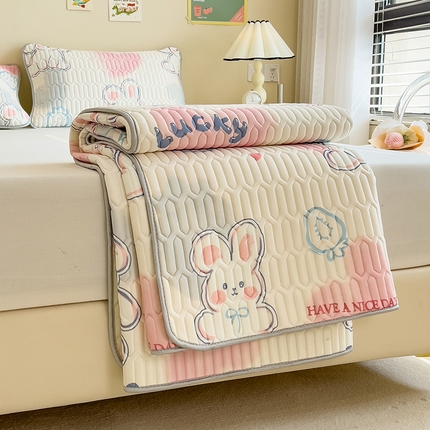 91家纺网 家纺一手货源 找家纺 （总）世纪绒品 2026新款凉感丝印花款乳胶凉席