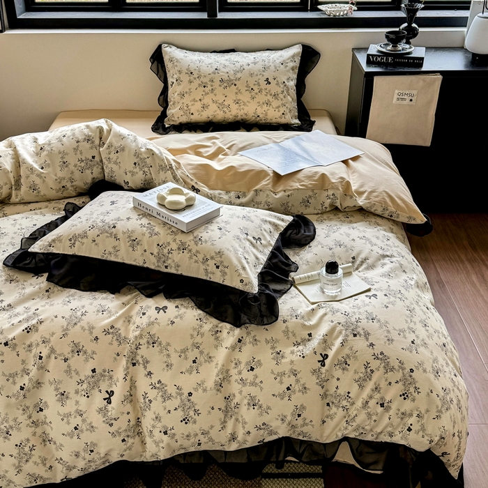 91家纺网 家纺一手货源 找家纺 （总）宅家居 2025新款爆款轻法式赫本风复古印花13372纯棉四件套韩式黑色花边40支全棉三件套