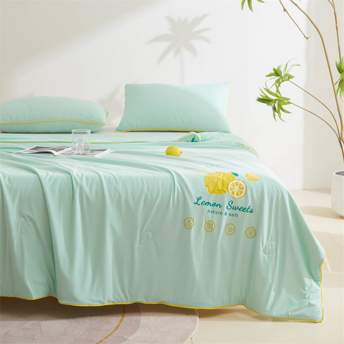 91家纺网 家纺一手货源 找家纺 恒畅 2024新款A类凉感丝纯色双拼柠檬夏被 柠檬-天蓝