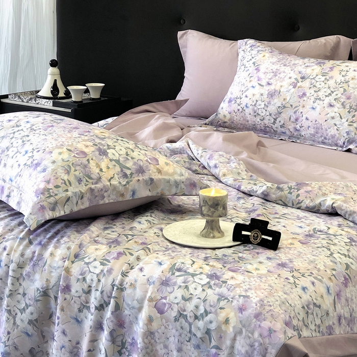 91家纺网 家纺一手货源 找家纺 立奥被业 2025新款雪纺纱夏被超柔数码印花夏被雪纺夏凉被 春芽萌动-灰紫