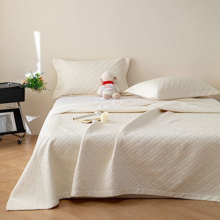 91家纺网 家纺一手货源 找家纺 漫时光 2025春夏新款纯色双面莱赛尔天丝砂洗床盖三件套 天丝-米色