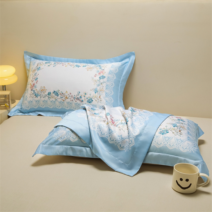 91家纺网 家纺一手货源 找家纺 笙意家纺 2025新款水洗真丝数码印花卡通枕套 花园梦境