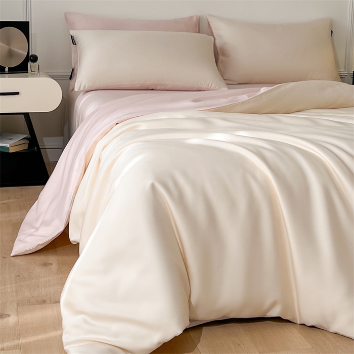 91家纺网 家纺一手货源 找家纺 笙意家纺 2025新款水洗真丝简约时尚四件套-简爱系列 简爱-奶昔白+奶油粉