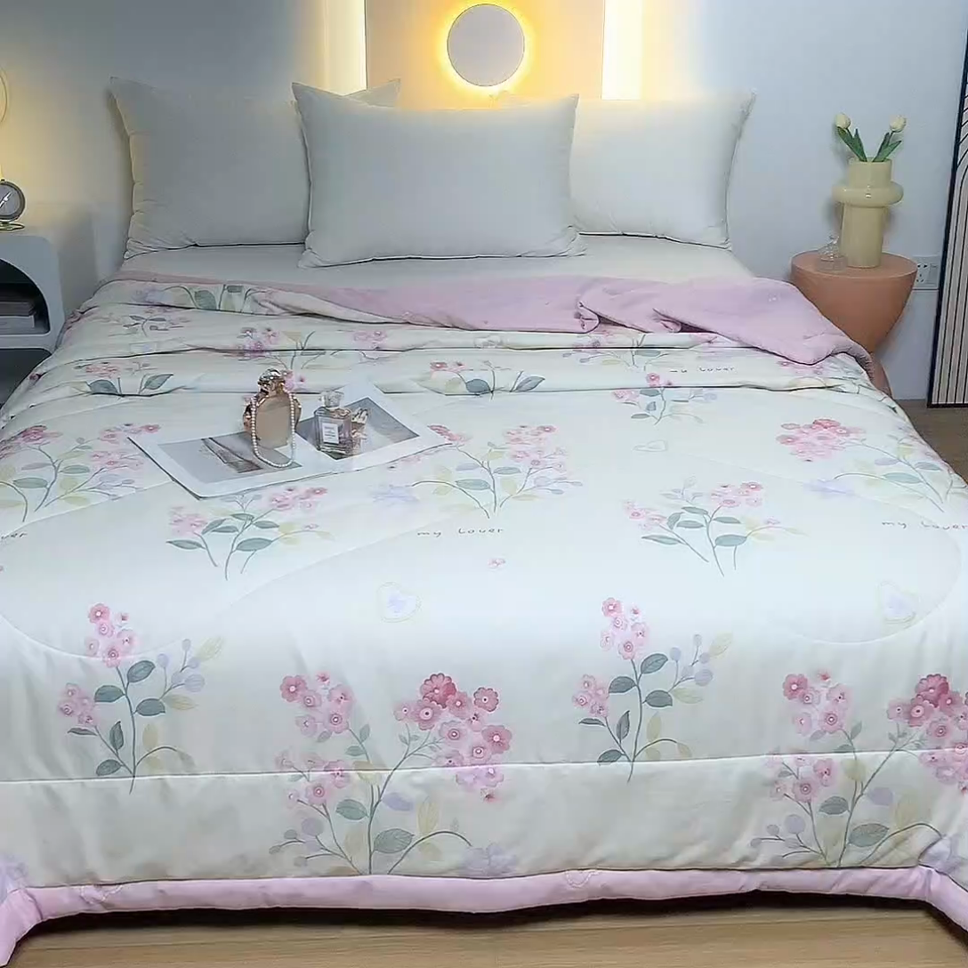 91家纺网 家纺一手货源 找家纺 羽梦家纺 2025新款新疆棉花全棉夏凉被被子被芯 浅花悠悠