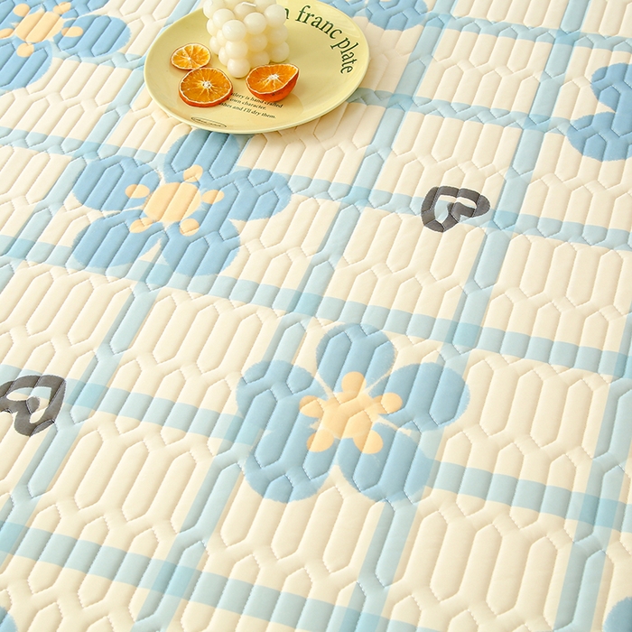 91家纺网 家纺一手货源 找家纺 伊人坊 2025新款A类凉感丝乳胶床笠凉席三件套 花花格调