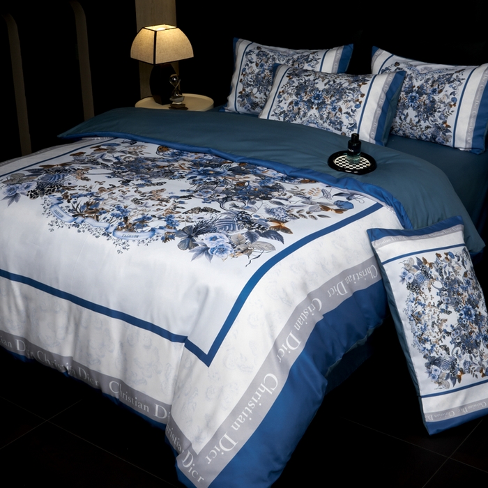 91家纺网 家纺一手货源 找家纺 花沐 2025新款轻奢潮牌亲肤棉纯棉四件套 蓝蝶