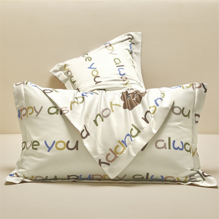 91家纺网 家纺一手货源 找家纺 笙意家纺 2025新款水洗真丝数码印花卡通枕套 泰迪狗