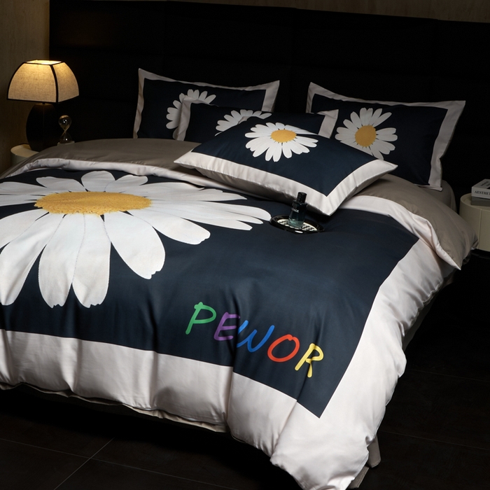 91家纺网 家纺一手货源 找家纺 花沐 2025新款轻奢潮牌亲肤棉纯棉四件套 帕酪