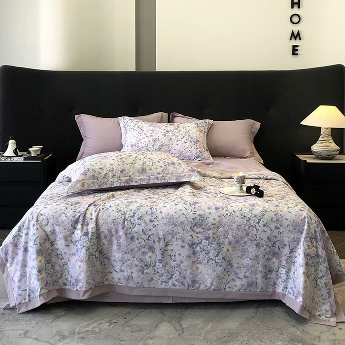 91家纺网 家纺一手货源 找家纺 立奥被业 2025新款雪纺纱夏被超柔数码印花夏被雪纺夏凉被 春芽萌动-灰紫