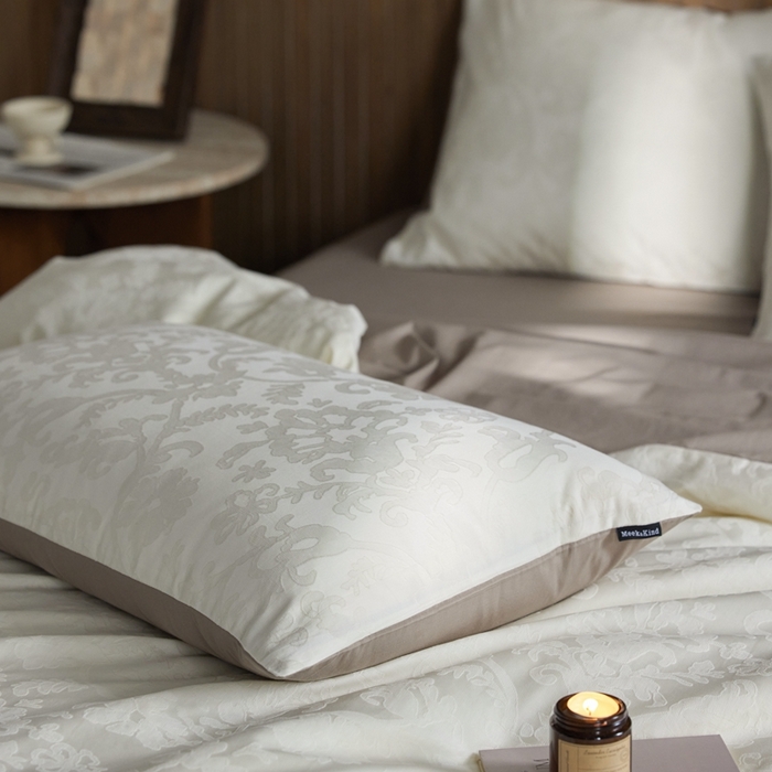 91家纺网 家纺一手货源 找家纺 安莱生活 2025全棉浮雕提花四件套-科林斯系列 科林斯-云霜白