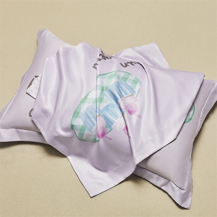 91家纺网 家纺一手货源 找家纺 笙意家纺 2025新款水洗真丝数码印花卡通枕套 小蛋糕